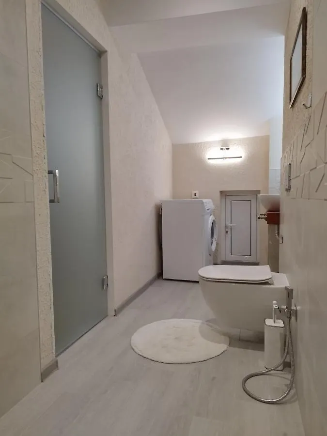 Artistic Loft With Amazing View, Mrenicov Apartamento Plovdiv