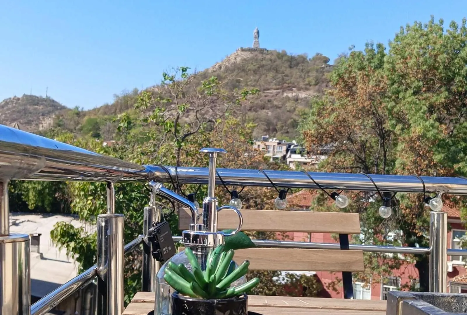 Artistic Loft With Amazing View, Mrenicov Apartment Plovdiv