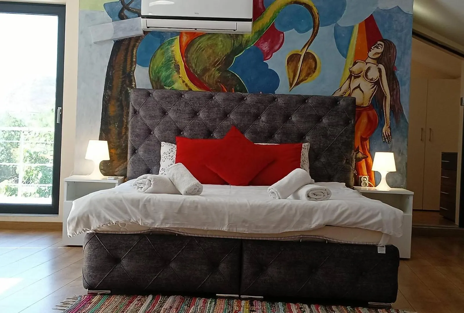 Artistic Loft With Amazing View, Mrenicov Apartamento Plovdiv Bulgária